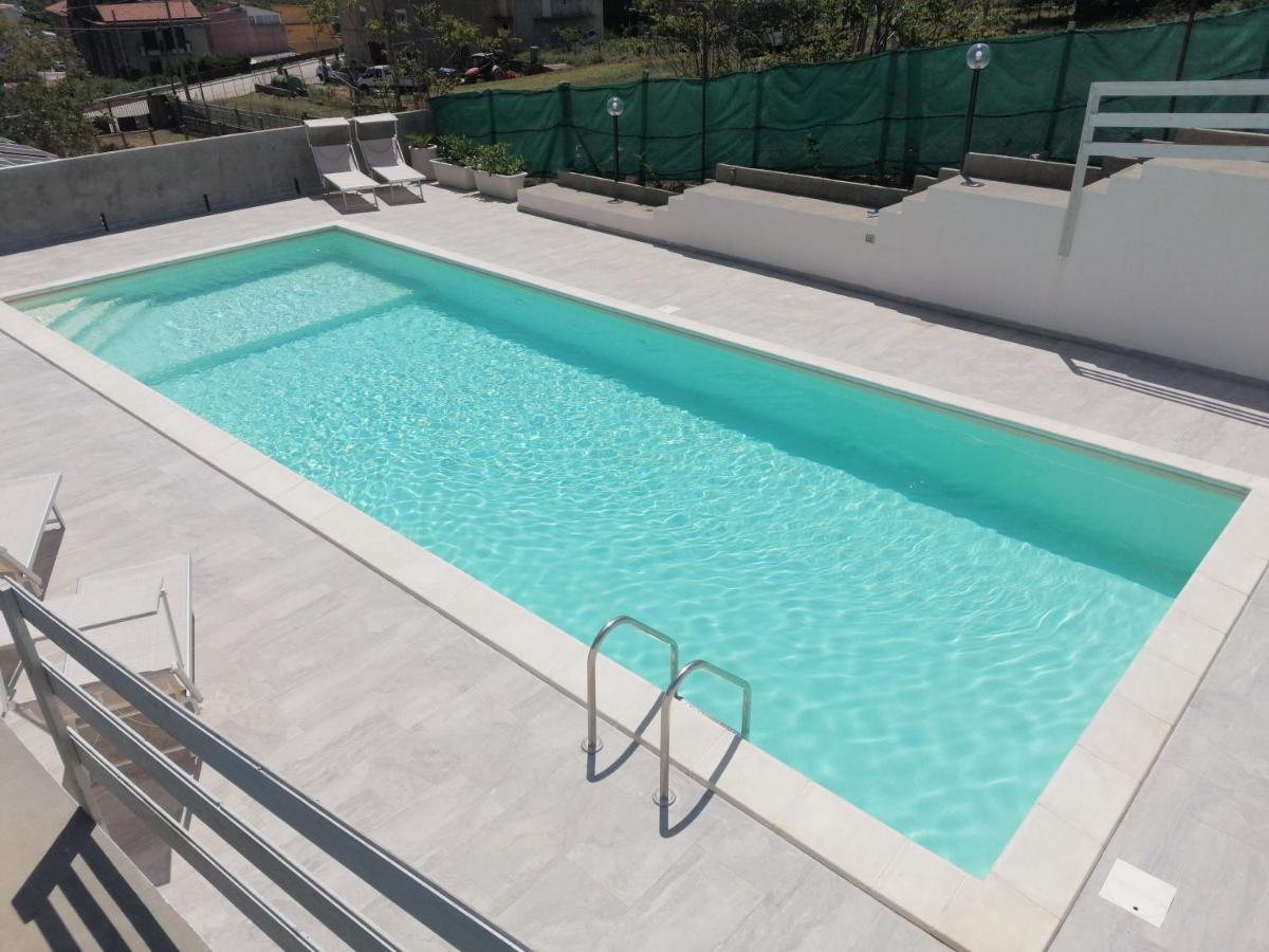 Casa Vacanze Villa Tropia Camastra Eksteriør bilde